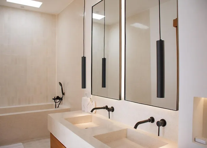 Chic Designer 1 Bedroom Villa With Pool